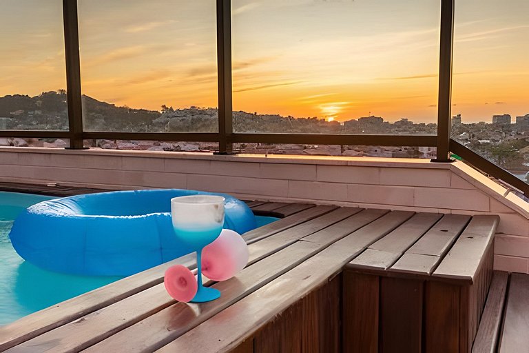 Cobertura Pé na Areia com 3 suítes c/ Piscina e churrasqueir