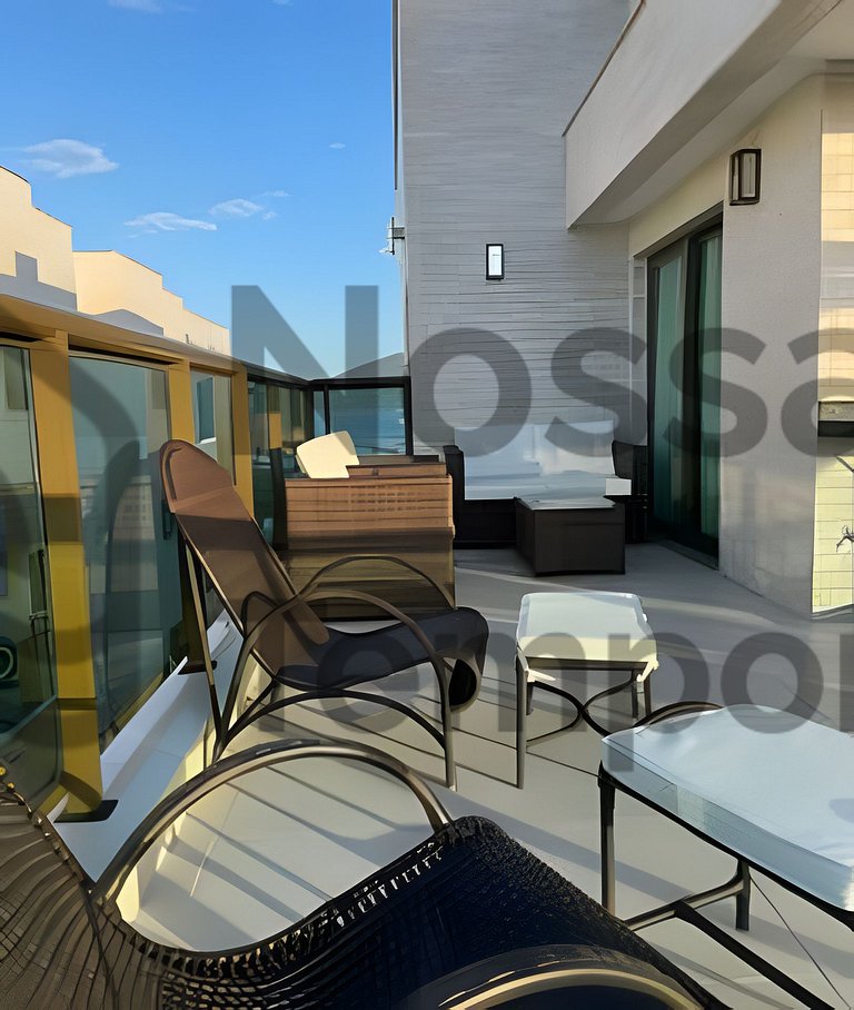 Cobertura Pé na Areia c/ Piscina e churrasqueira