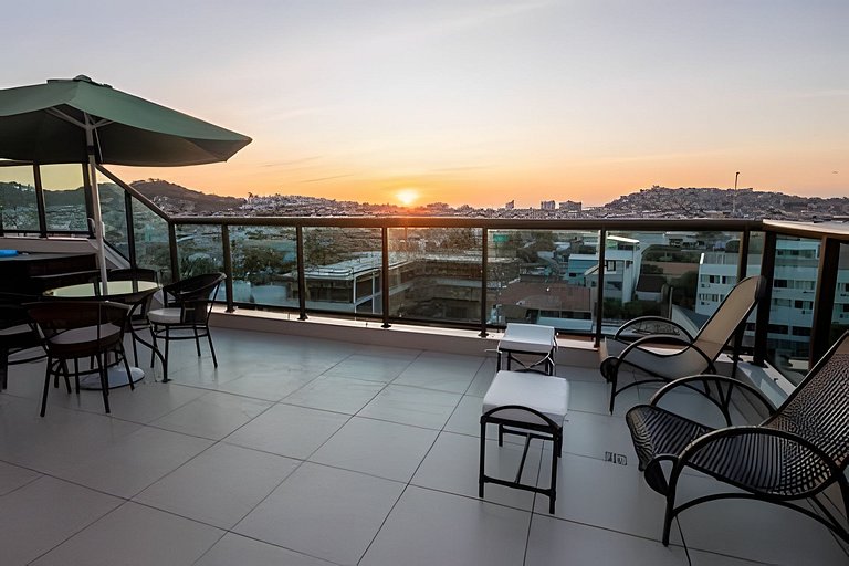 Cobertura Pé na Areia com 3 suítes c/ Piscina e churrasqueir