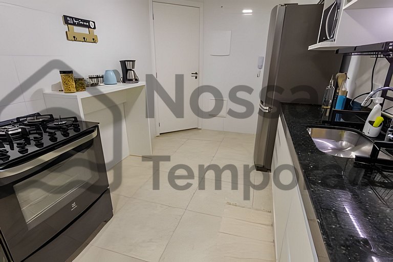 Cobertura Pé na Areia c/ Piscina e churrasqueira