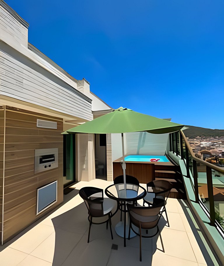 Cobertura Pé na Areia com 3 suítes c/ Piscina e churrasqueir