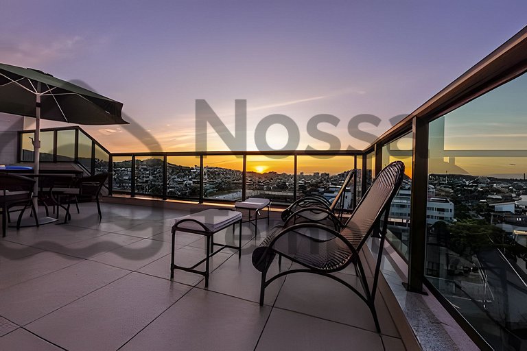 Penthouse with Private Pool and Ocean View