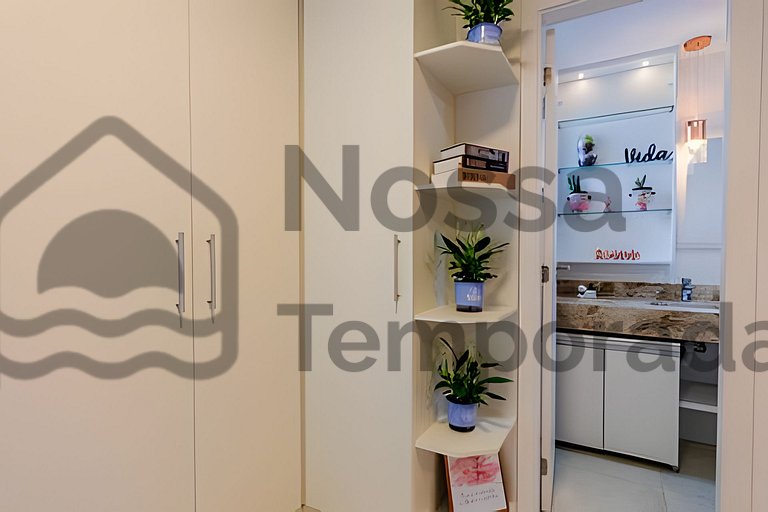 Penthouse with Private Pool and Ocean View