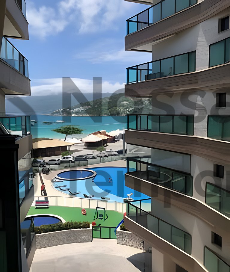 50 m da praia- Vista mar, piscina e churrasqueira