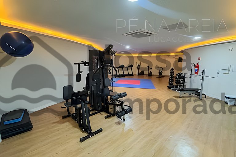 50 m da praia- Vista mar, piscina e churrasqueira