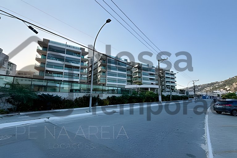 50 m da praia- Vista mar, piscina e churrasqueira