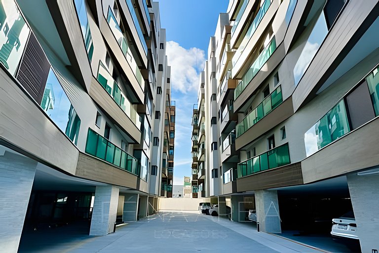 A 1 min de la playa | Vista al mar + Piscina, Sauna y Cine