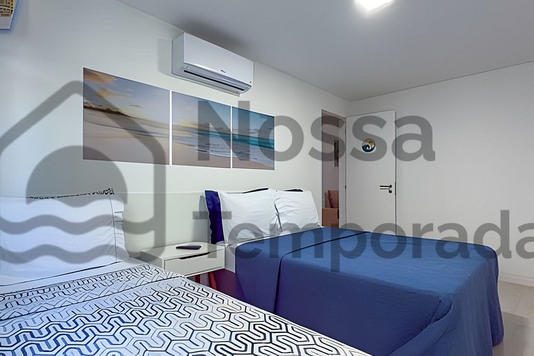 50 m da praia- Vista mar, piscina e churrasqueira