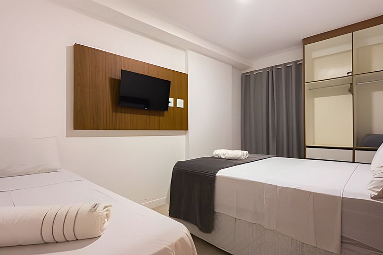 Modern apartment at Praia dos Anjos with barbecue grill