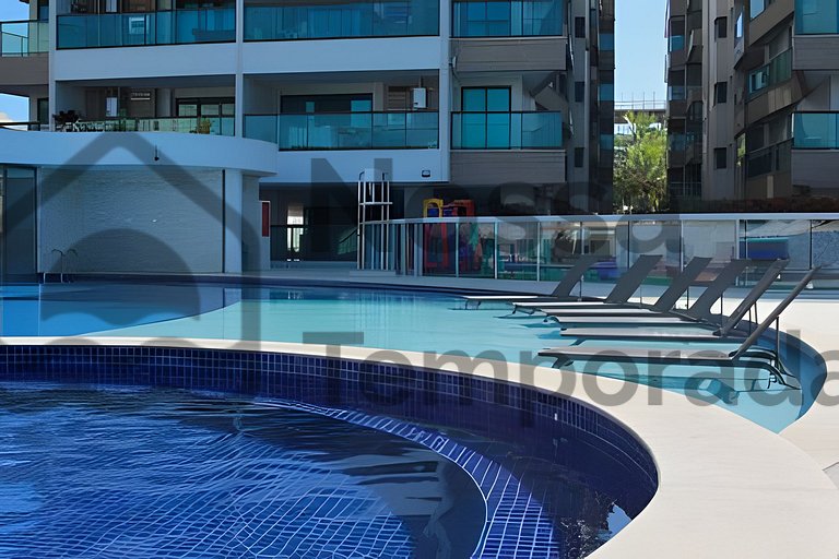 Apto 50m Praia dos Anjos - Piscina e Churrasqueira