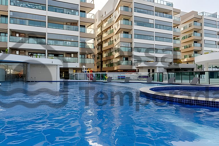 Apto 50m Praia dos Anjos - Piscina e Churrasqueira