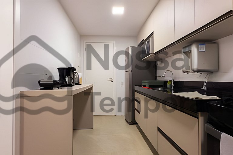 Apto 50m Praia dos Anjos - Piscina e Churrasqueira