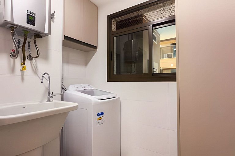 Modern apartment at Praia dos Anjos with barbecue grill