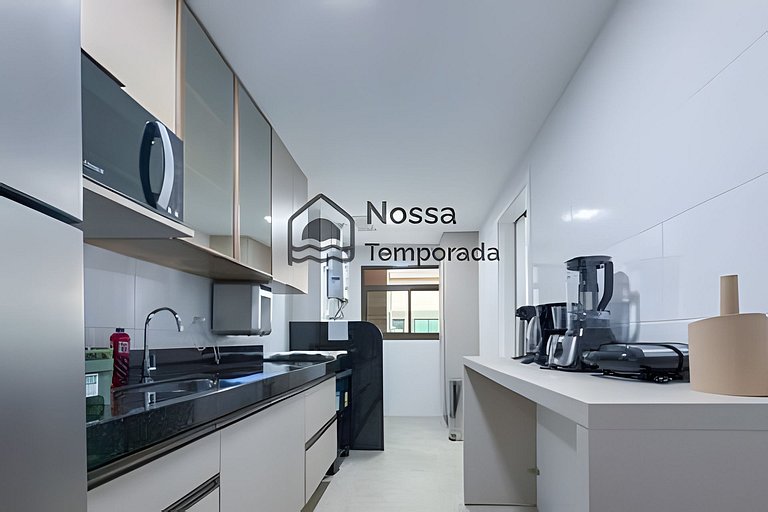 Apartamento Praia dos Anjos con vista al mar y piscina