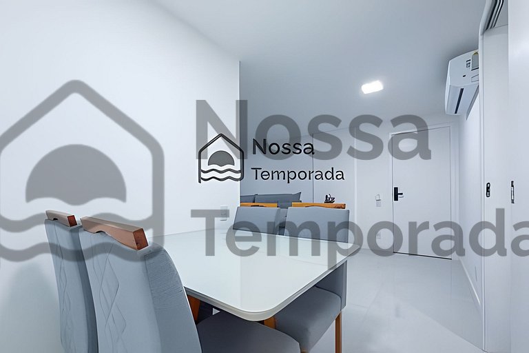 Apto Praia dos Anjos com Vista Mar e Piscina