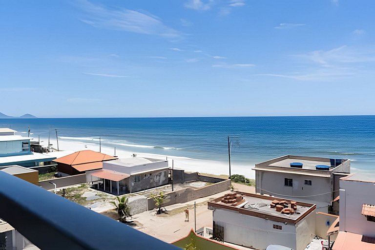Penthouse in Figueira with Private Pool and Family Space