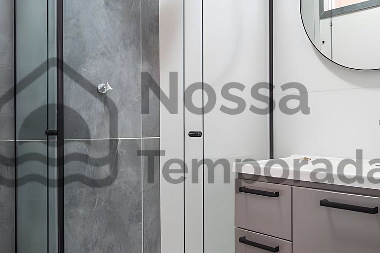 Cobertura com piscina c/ 2 quartos próximo a lagoa