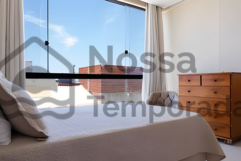 Cobertura com piscina c/ 2 quartos próximo a lagoa