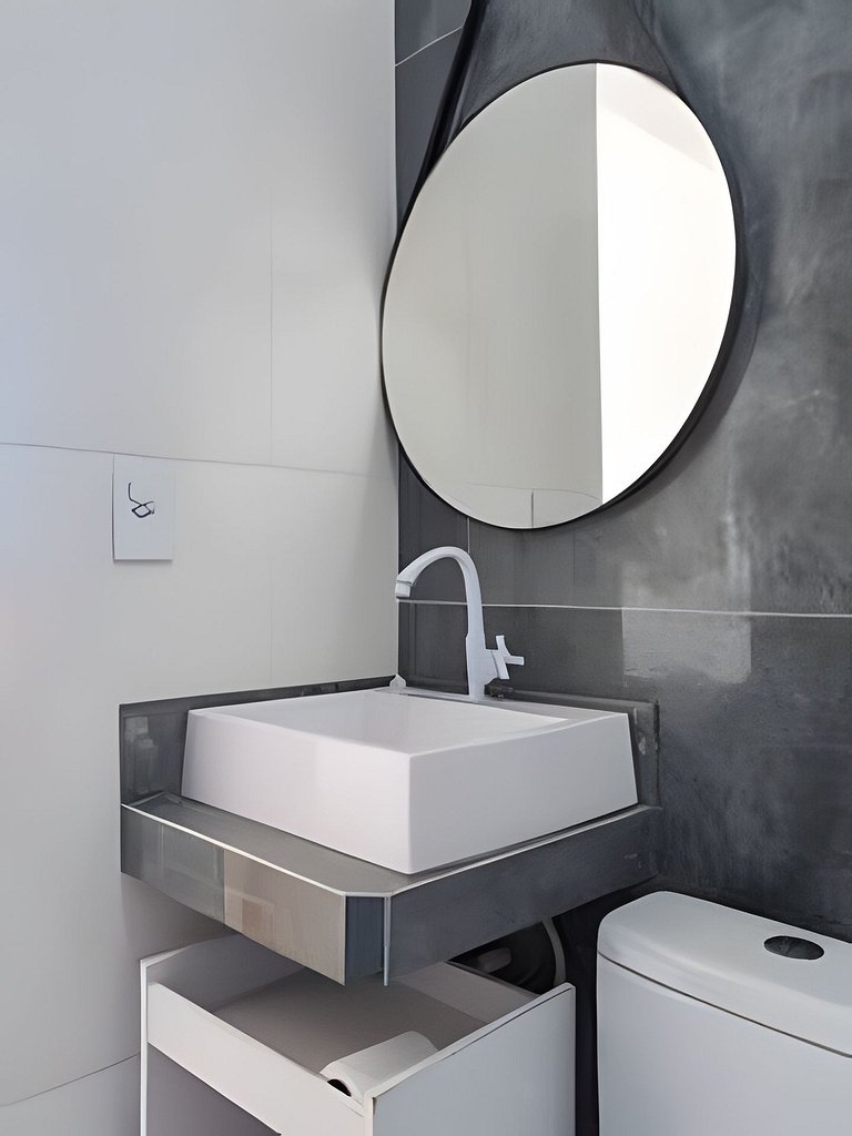 Penthouse in Figueira with Private Pool and Family Space
