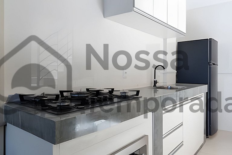 Cobertura com piscina c/ 2 quartos próximo a lagoa