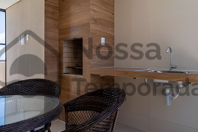 Cobertura com piscina c/ 2 quartos próximo a lagoa