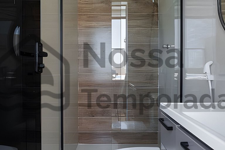 Cobertura com piscina c/ 2 quartos próximo a lagoa