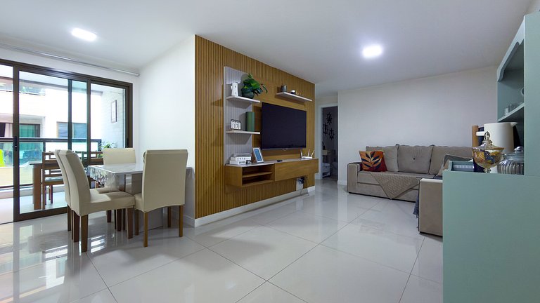 Seaside apartment at Praia dos Anjos — Ocean view, pool and