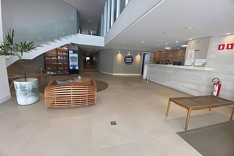 Flat moderno na Passagem com piscina, sauna, academia e Netf