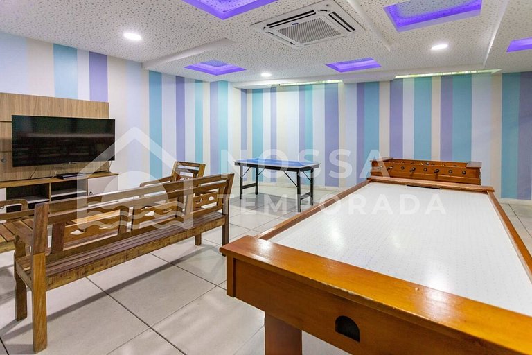 Seaside apartment at Praia dos Anjos — Ocean view, pool and