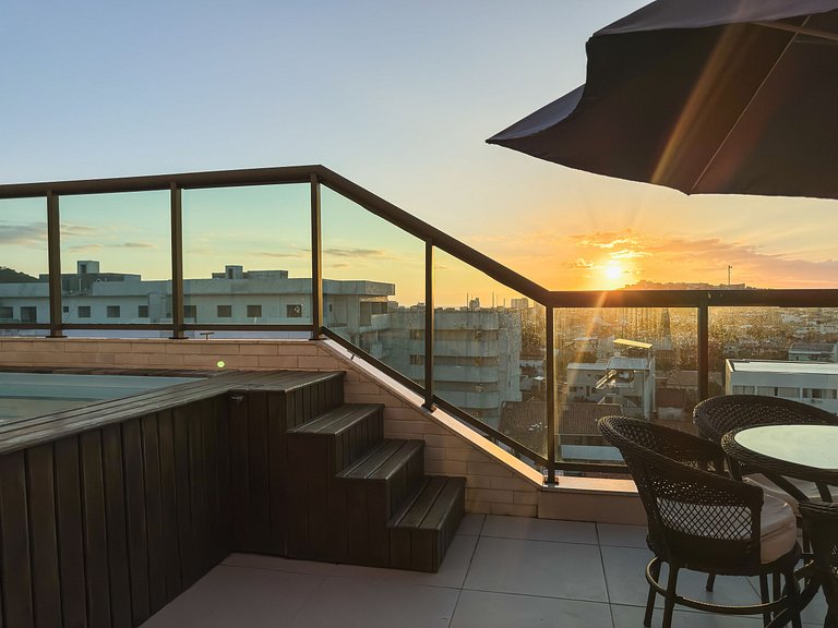 Beachfront Vacation Rental, Praia dos Anjos, Arraial